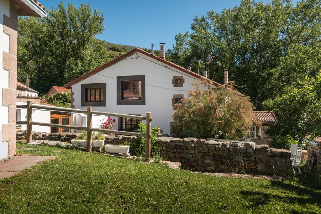 Affittacamere Complejo Abiada Rural Esterno foto